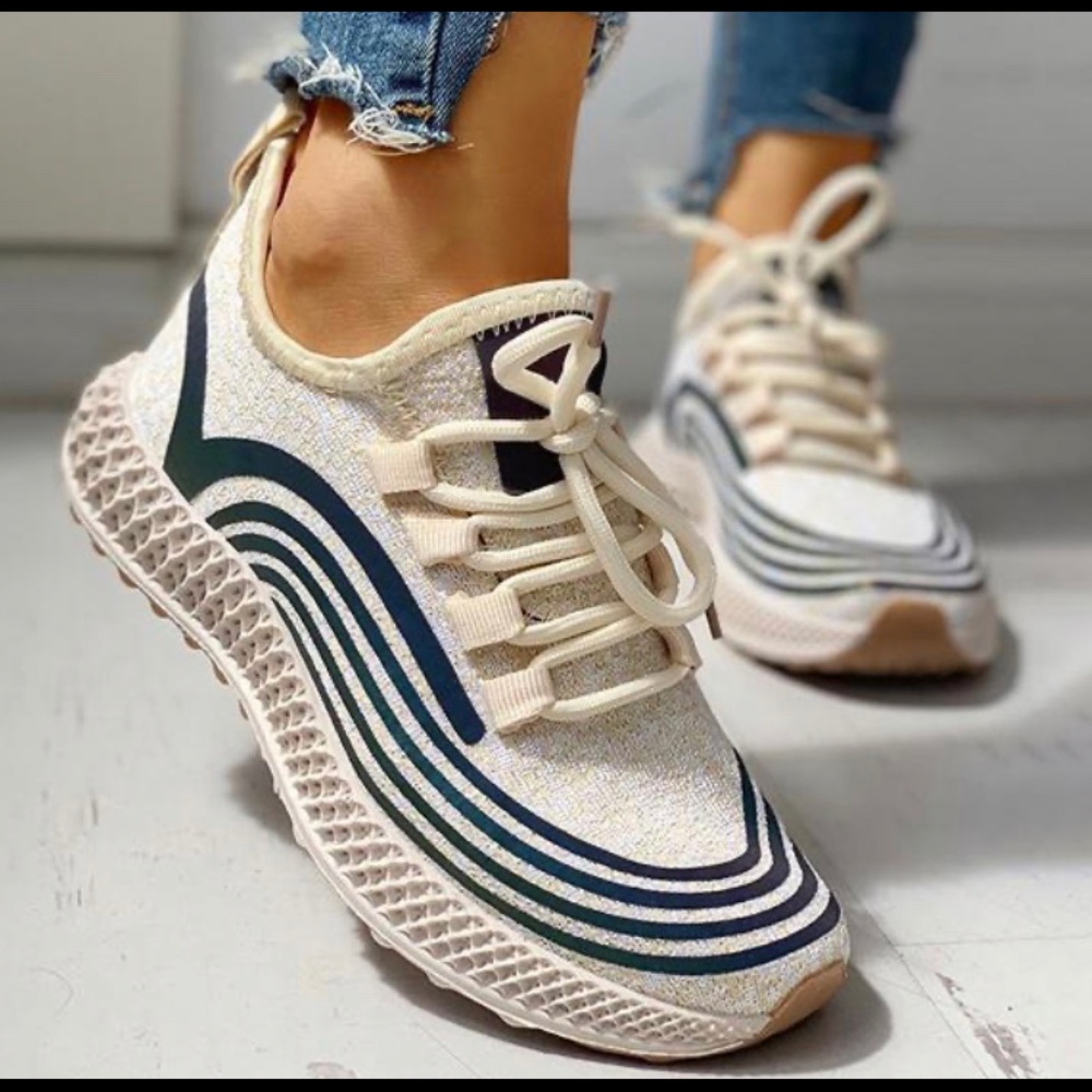 Rosypair Striped Lace-Up Muffin Casual Sneakers